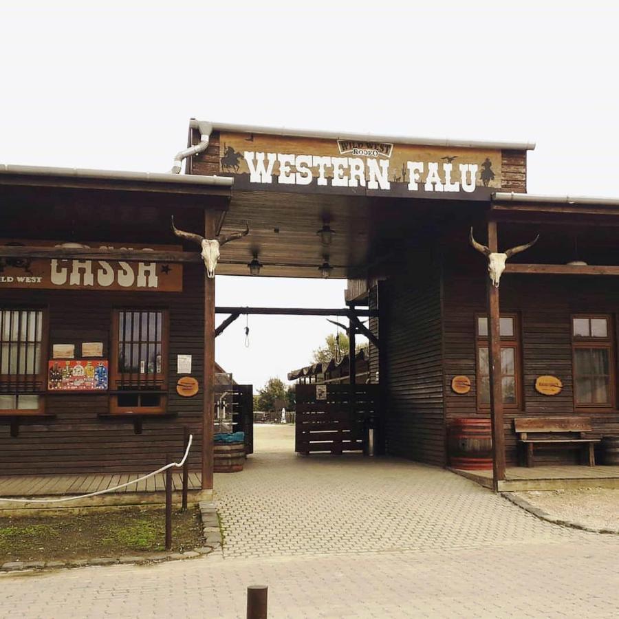 Tordas Western House Bed and Breakfast Esterno foto