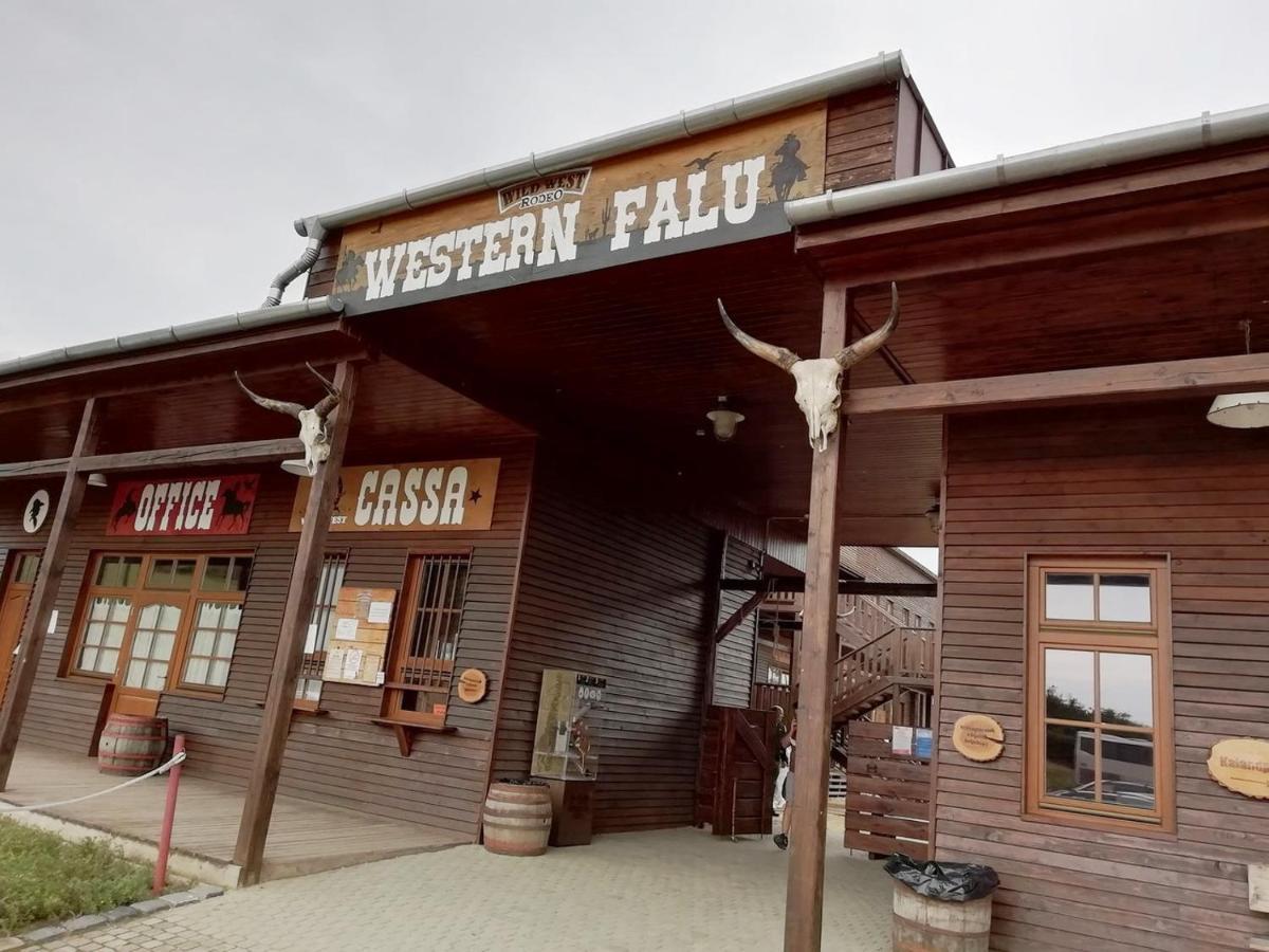 Tordas Western House Bed and Breakfast Esterno foto